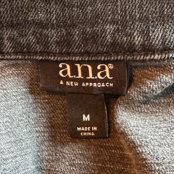 a.n.a Charcoal wash stretch denim Jean Jacket Euc medium - Picture 6 of 7